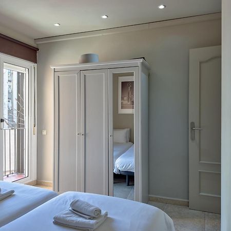 Stay U-Nique Apartments Torre Damians Барселона Екстериор снимка