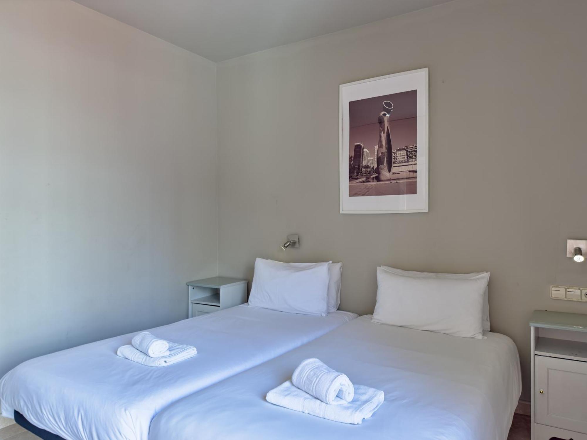 Stay U-Nique Apartments Torre Damians Барселона Екстериор снимка