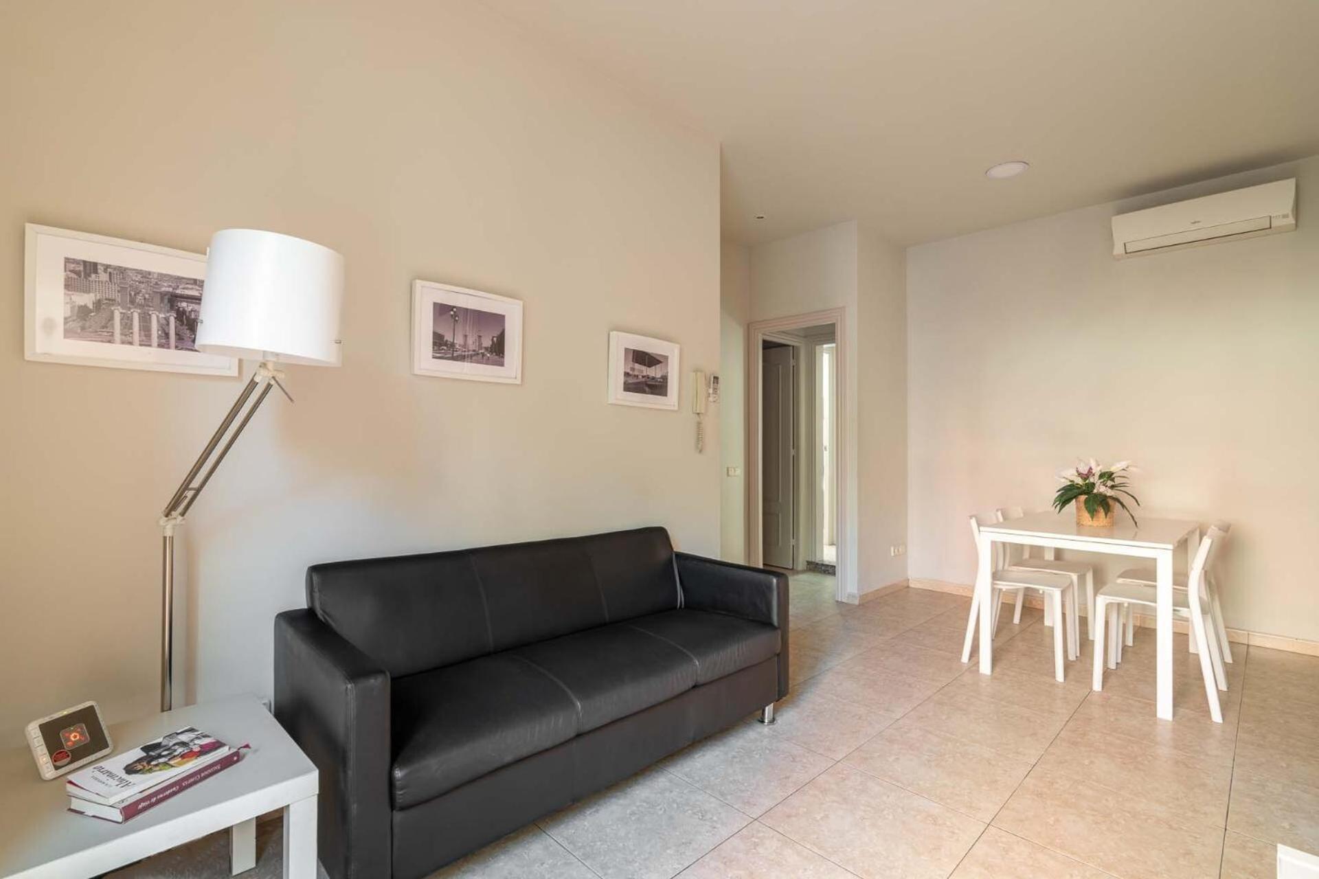 Stay U-Nique Apartments Torre Damians Барселона Екстериор снимка
