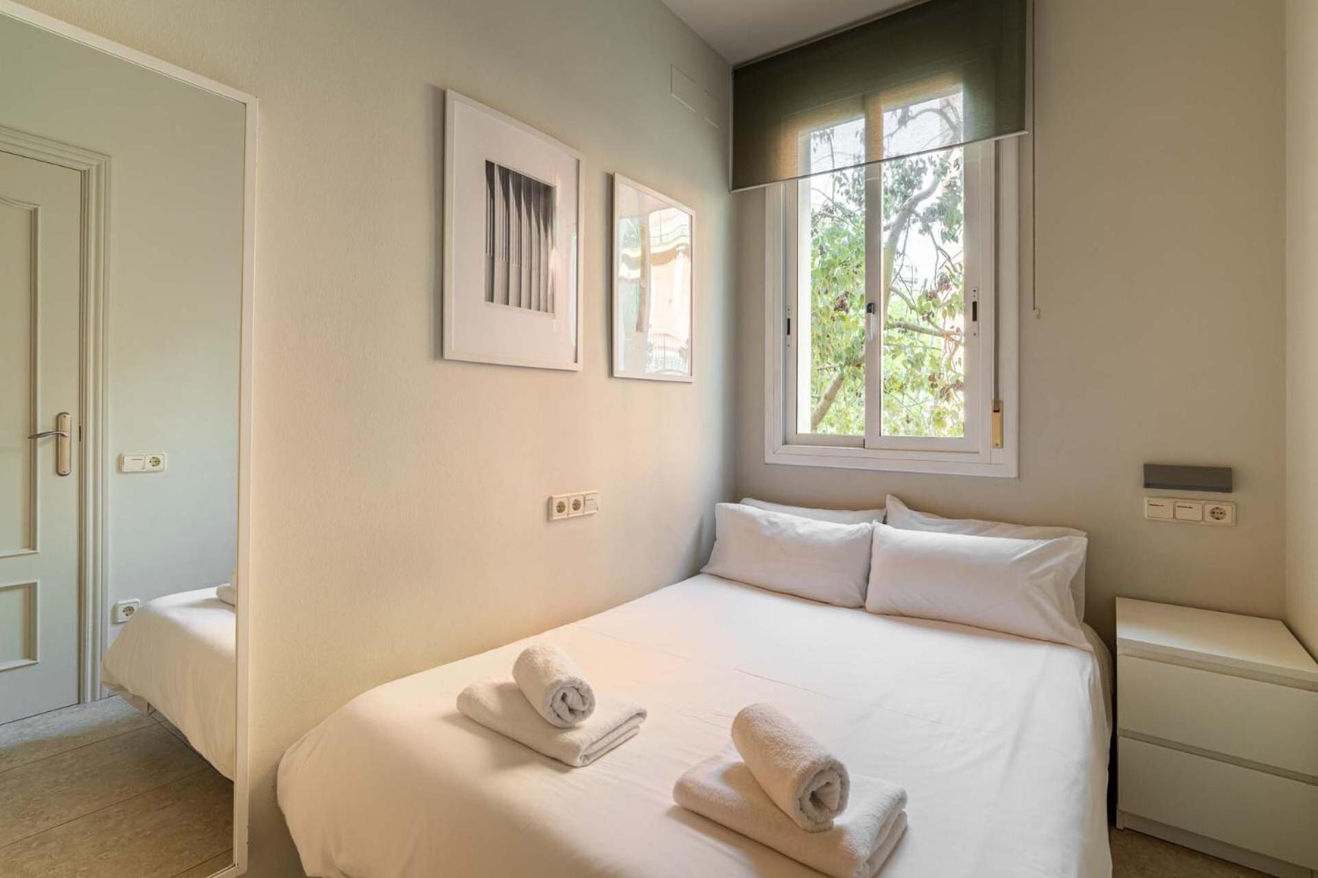 Stay U-Nique Apartments Torre Damians Барселона Екстериор снимка