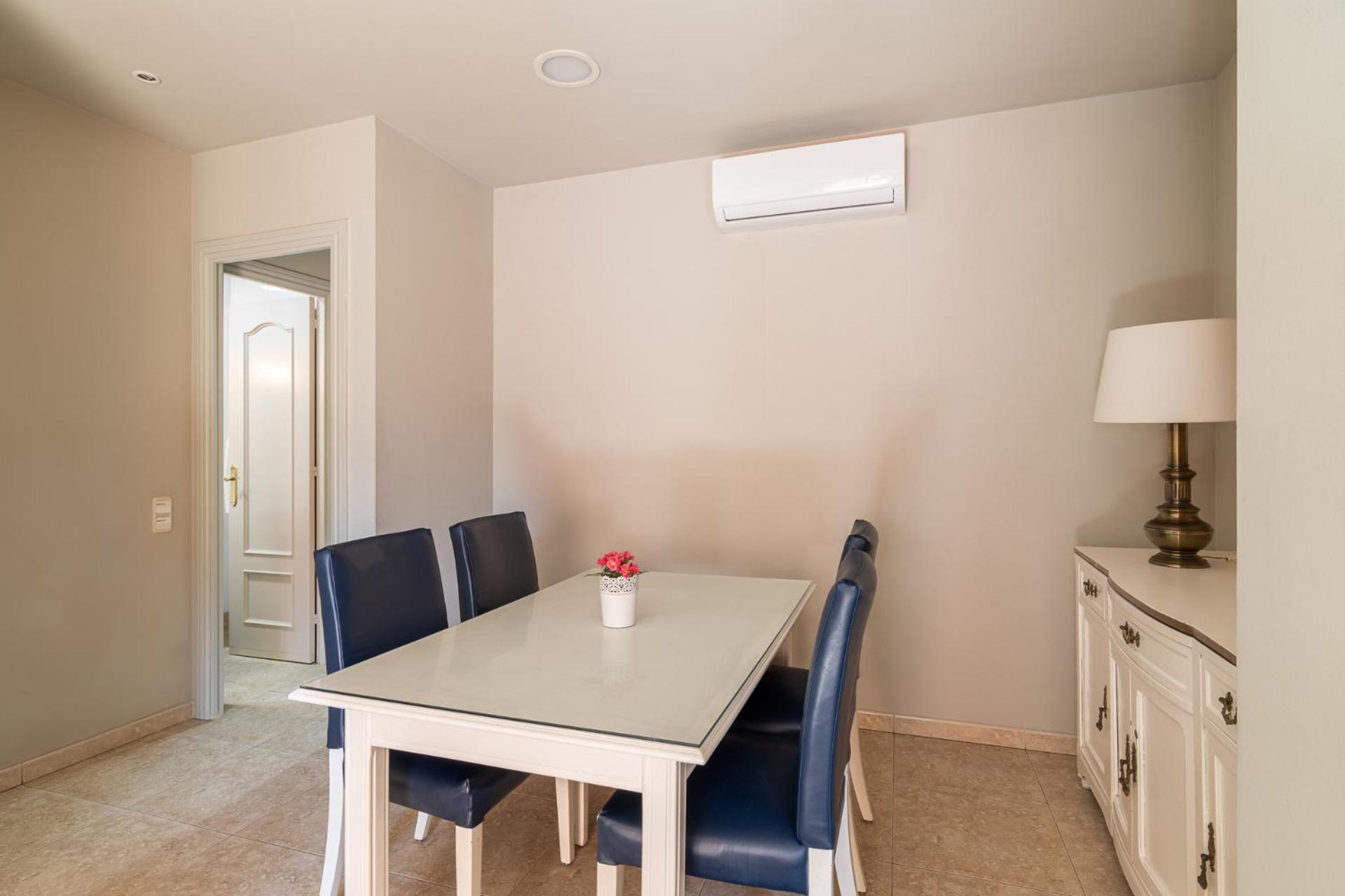 Stay U-Nique Apartments Torre Damians Барселона Екстериор снимка